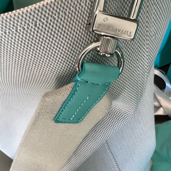 Tiffany & Co. Canvas Tote Bag - RETIRED - Picture 8 of 12
